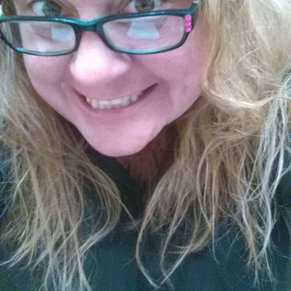 Meet your Posher, Kelley